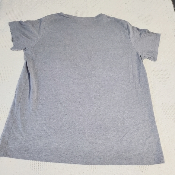 Women's light gray Goodfellow tee-shirt top with mountain logo size xl - Picture 5 of 9